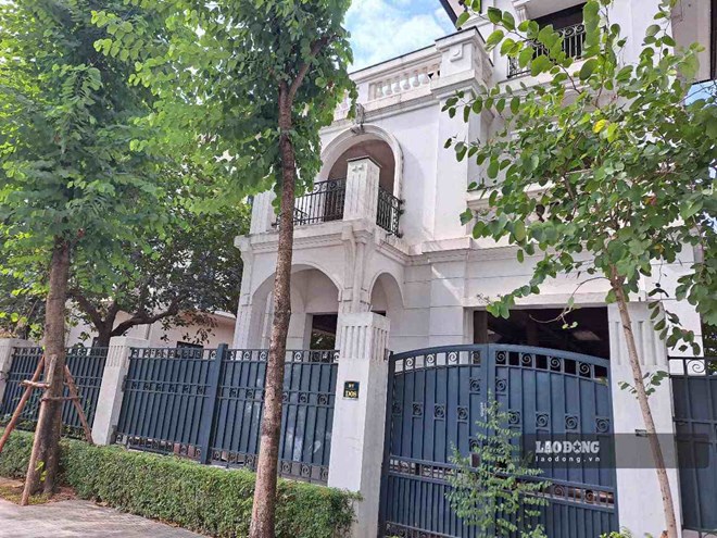 Giá nhà thấp tầng đồng loạt giảm