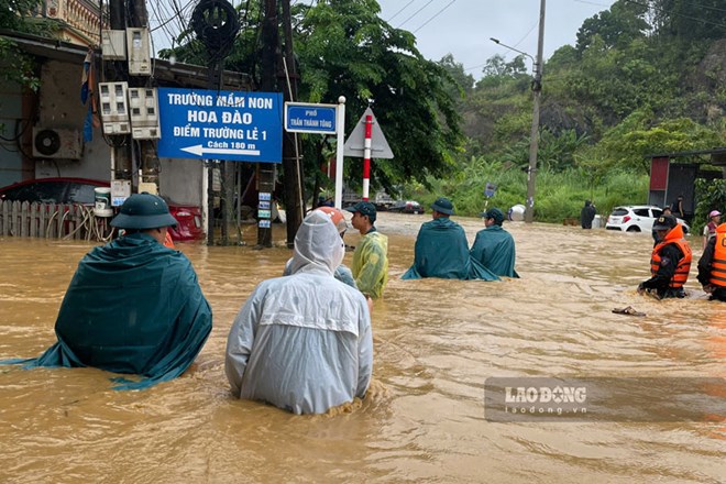 Lào Cai cảnh báo dông lốc, mưa đá, sẵn sàng phương châm