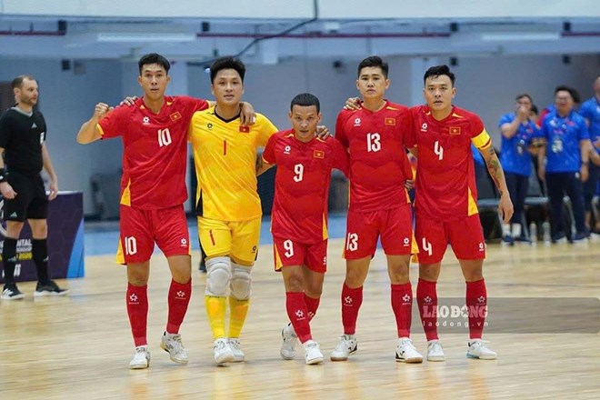 Tuyển futsal Việt Nam giành ngôi á quân giải giao hữu quốc tế tại Thái Lan
