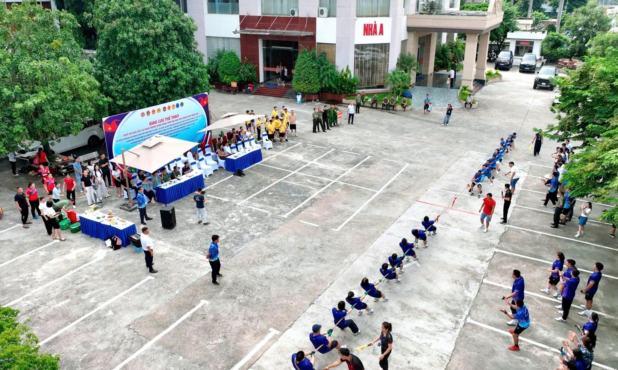 Sôi nổi tranh tài, gắn kết các cơ quan Trung ương tại Quảng Ninh Sôi nổi tranh tài, gắn kết các cơ quan Trung ương tại Quảng Ninh