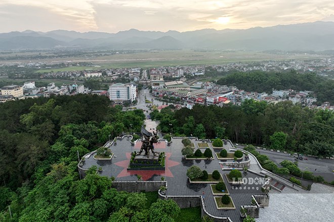 Bước sang năm 2026, tỉnh Điện Biên tiếp tục tăng cường cán bộ từ tỉnh về xã. Ảnh: Quang Đạt