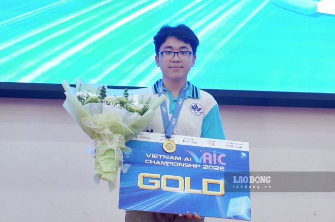 Học sinh dùng ca dao, tục ngữ giành giải đặc biệt cuộc thi về AI