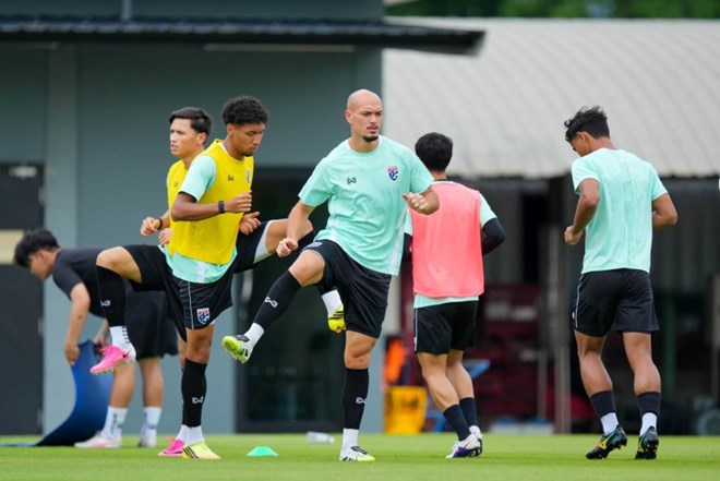 Trung vệ Thái Lan đánh giá lối chơi của tuyển Việt Nam trước chung kết ASEAN Cup