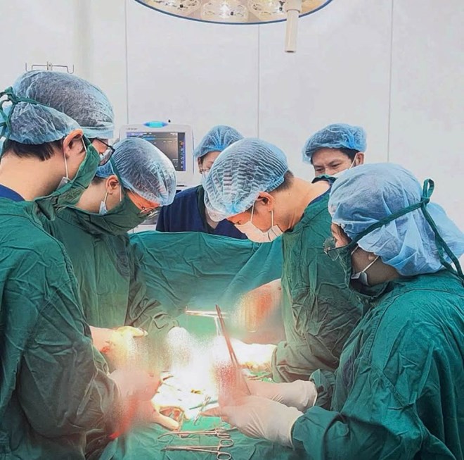 Thai 36 tuần không ra máu, tim thai vẫn tốt nhưng tử cung đã bị vỡ