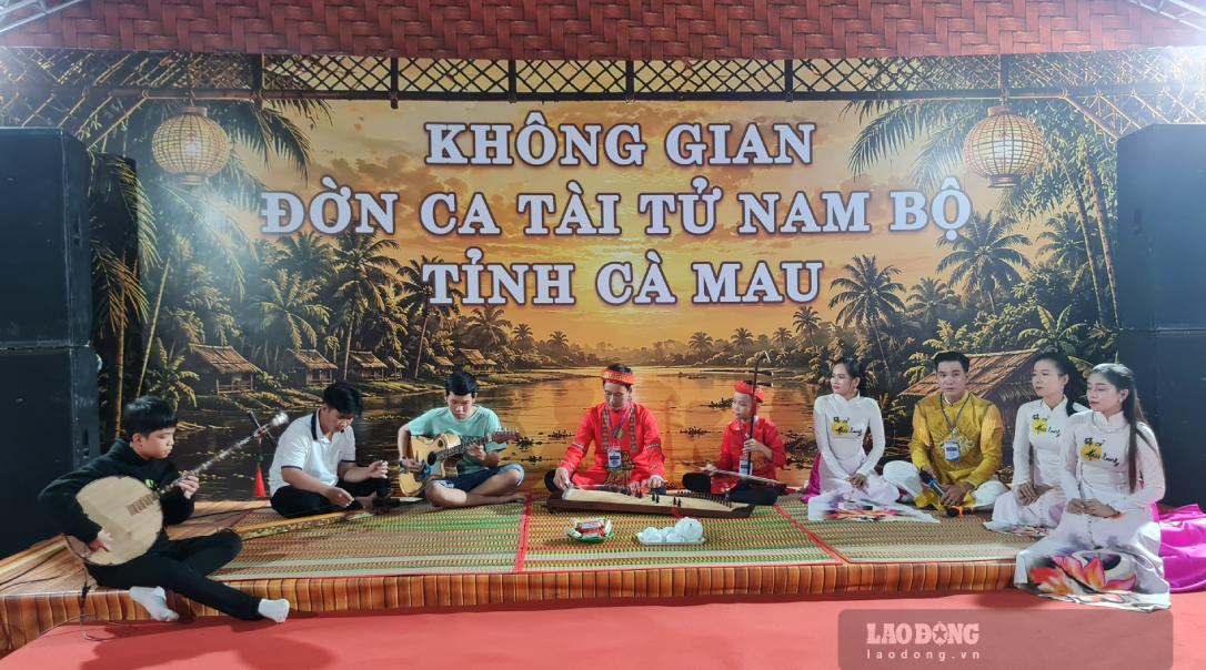 Đờn ca tài tử Nam bộ được Cà Mau xác định trở thành sản phẩm du lich (ảnh chụp đầu tháng 9.2026). Ảnh: Nhật Hồ.