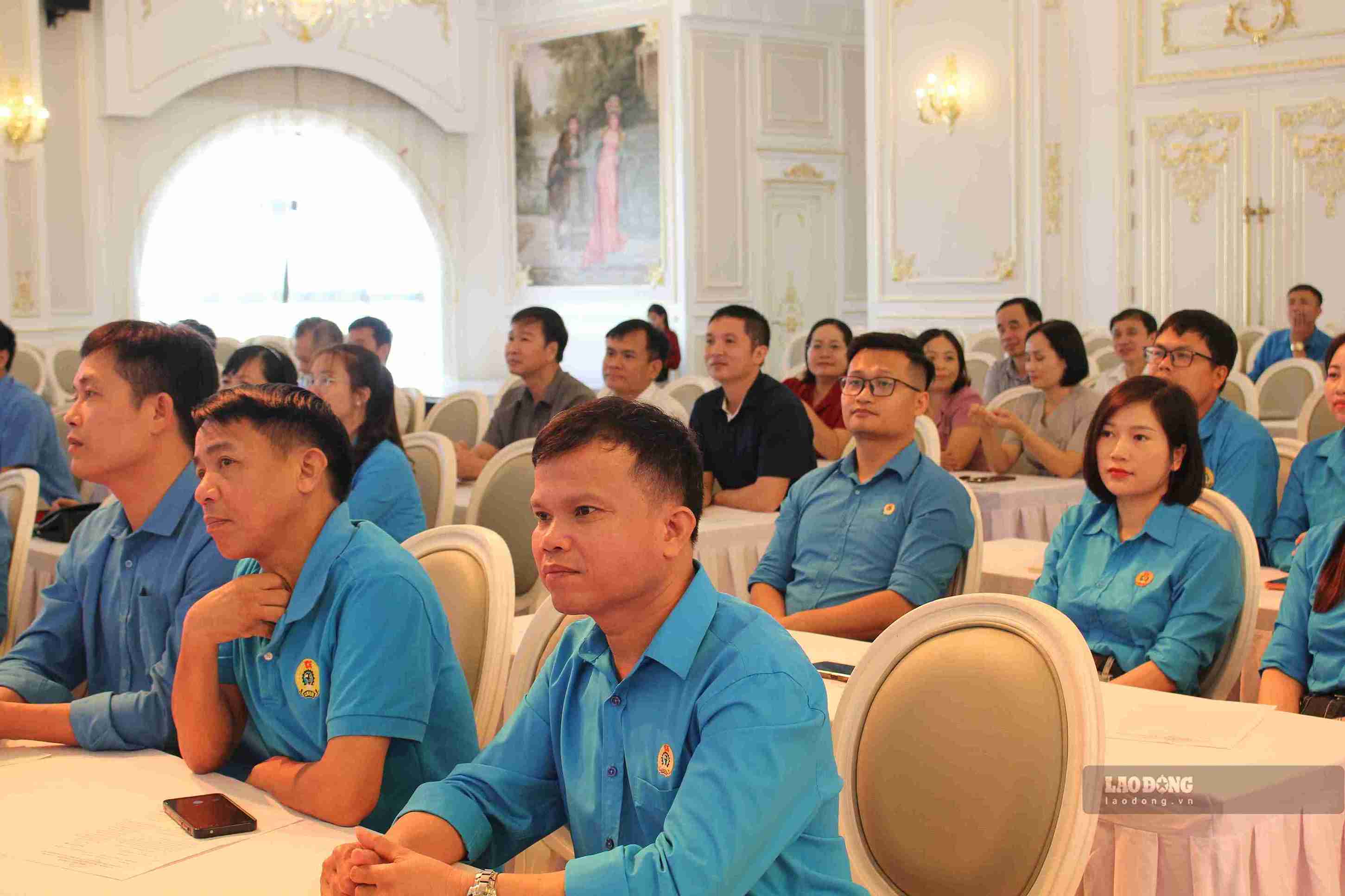 Các đại biểu dự Lễ công bố quyết định thành lập các tổ chức Công đoàn.
