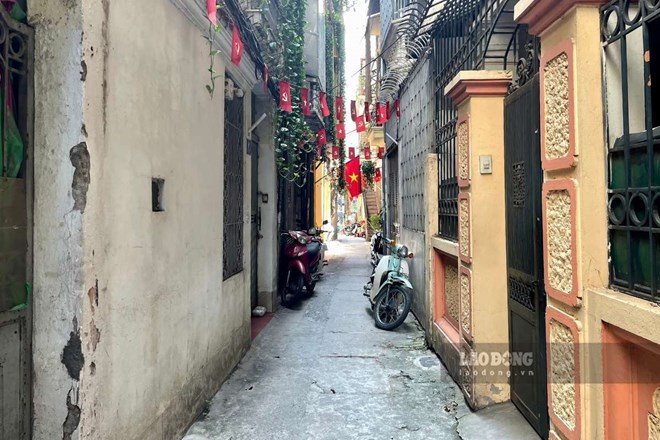 Nhà 30m2 nằm trong ngõ được rao bán gần 7 tỉ đồng, môi giới nói
