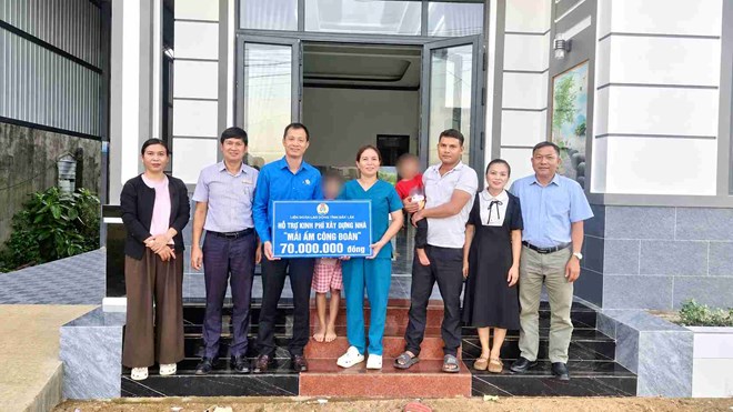 Mái ấm mới thắp lên hy vọng cho gia đình nữ đoàn viên ngành y tế ở Đắk Lắk
