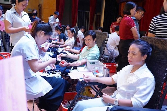 Đoàn viên Công đoàn xã Thường tín tham gia hiến máu tình nguyện